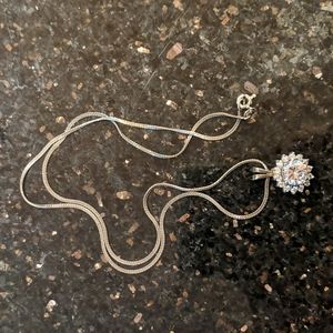 925 Sterling silver chain and pendant with cubic zirconia